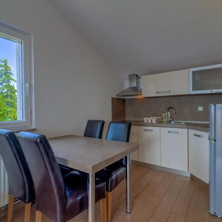 Apartmani Lili Новий Винодольський Екстер'єр фото