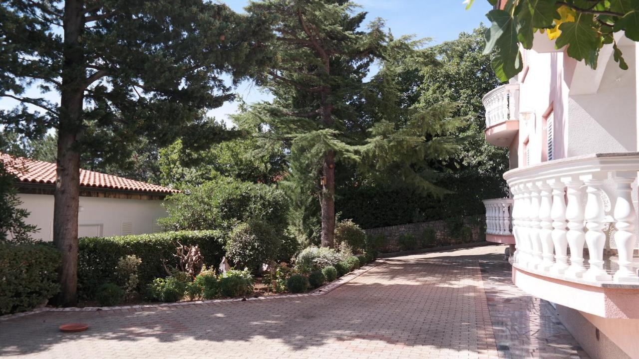 Apartmani Lili Новий Винодольський Екстер'єр фото
