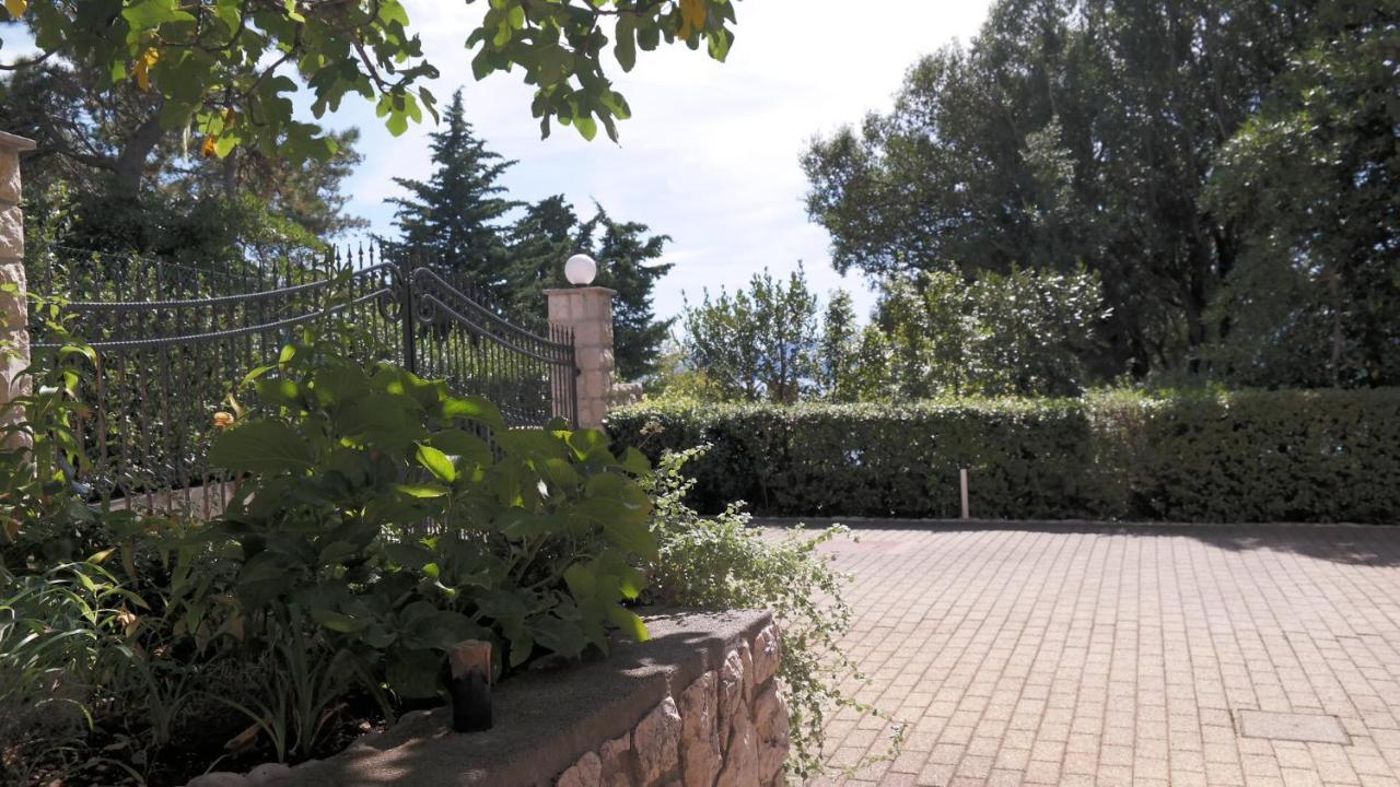 Apartmani Lili Новий Винодольський Екстер'єр фото