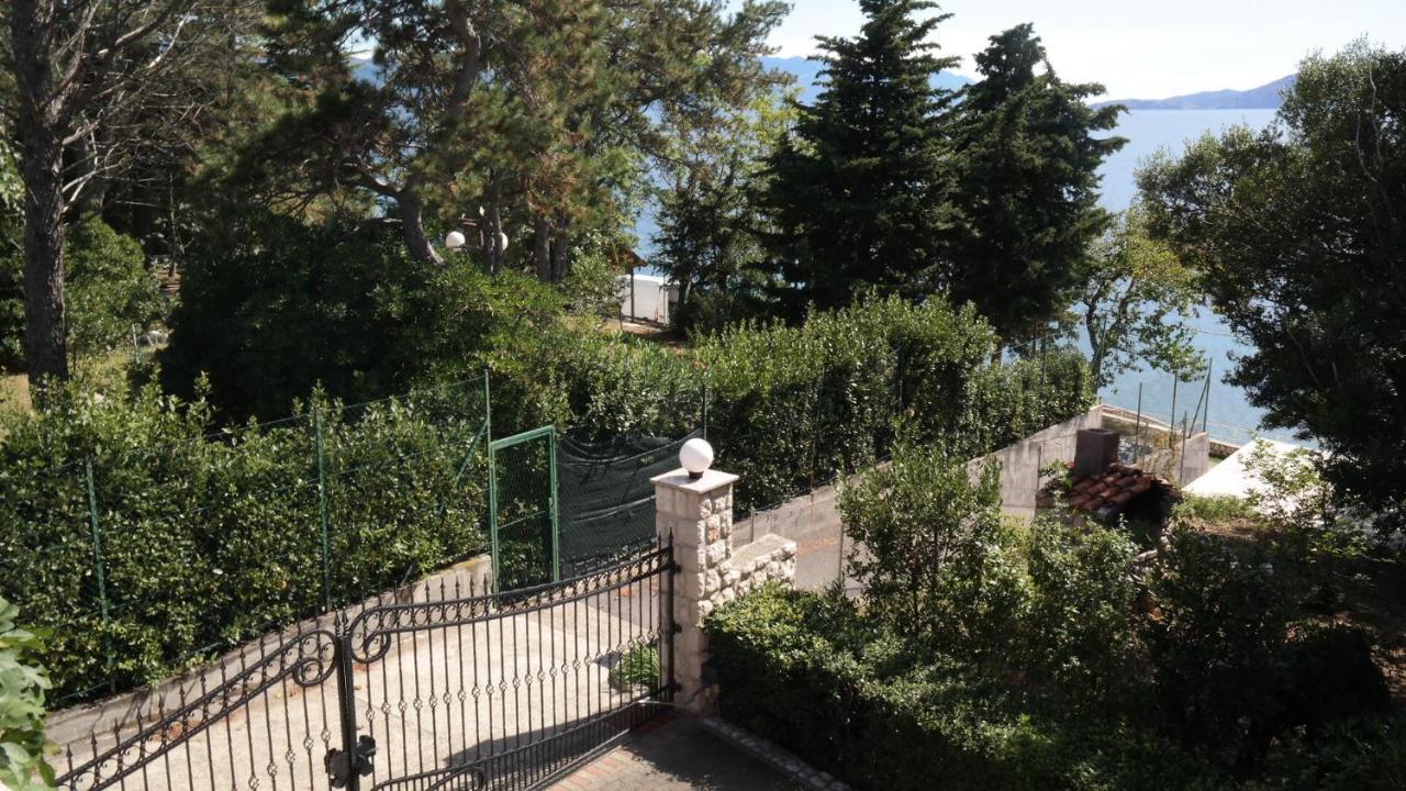 Apartmani Lili Новий Винодольський Екстер'єр фото