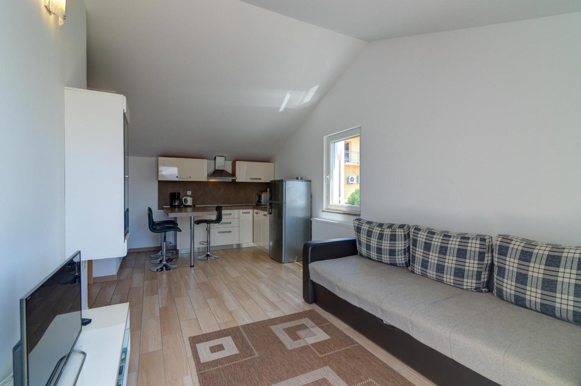 Apartmani Lili Новий Винодольський Екстер'єр фото