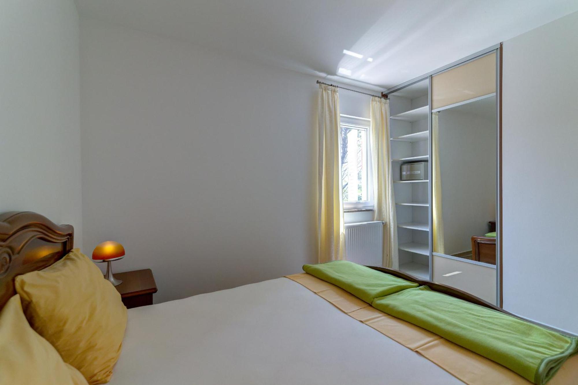 Apartmani Lili Новий Винодольський Екстер'єр фото